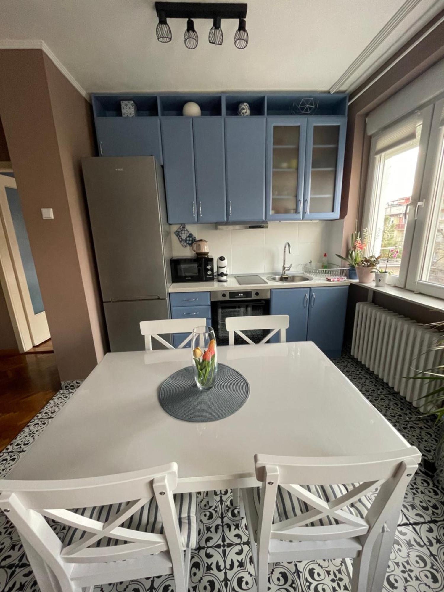 Apartman Avenia Νόβι Σαντ Εξωτερικό φωτογραφία